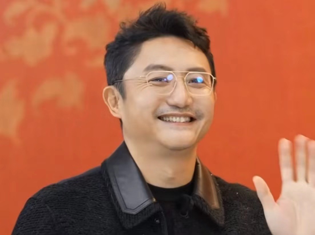 _水嫩倍现臻美套装_嫩帅直播杨紫芳华拉满是哪一期