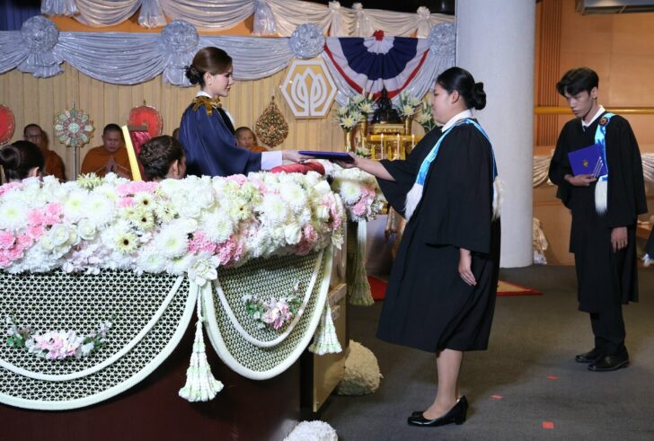 泰王小主巴帕颂公开营业！脸变化很大变得好精致，身材气质超在线_泰王小主巴帕颂公开营业！脸变化很大变得好精致，身材气质超在线_