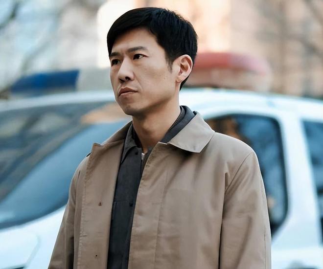 才播2集，收视率破2.5，央八押对宝了，终于有让我熬夜追的都市剧