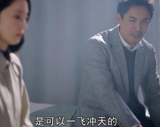 央视真的还是假的_播放央视主持是假的_