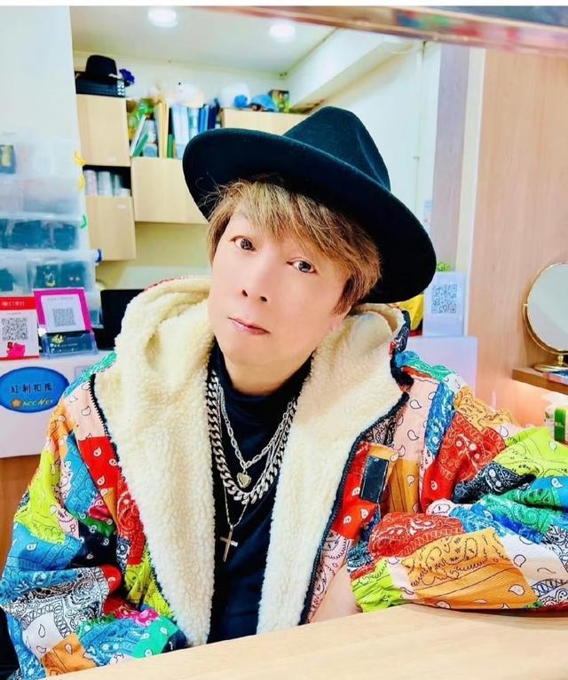 老兵离世捐献遗体_妈妈离世给儿子留视频_