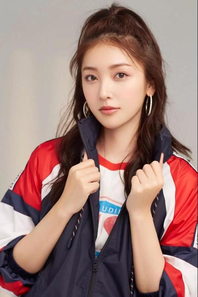 《老舅》压轴登场的她是中传校花，身高172气质超好，酷似江珊__《老舅》压轴登场的她是中传校花，身高172气质超好，酷似江珊