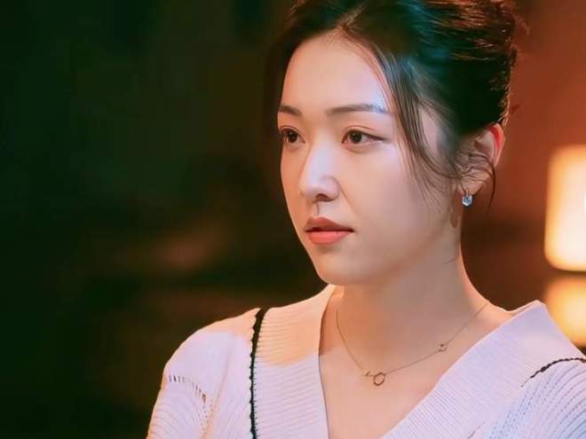 《老舅》压轴登场的她是中传校花，身高172气质超好，酷似江珊_《老舅》压轴登场的她是中传校花，身高172气质超好，酷似江珊_