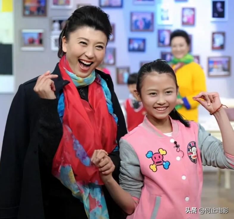 闫钶真名_闫韡老婆_