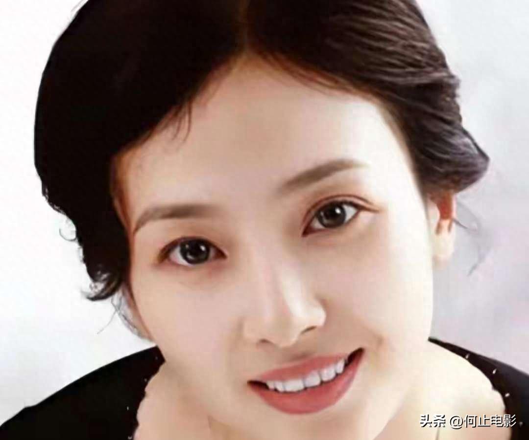 刘亦菲母亲刘晓莉：今66岁仍单身，身材傲人，长得比女儿还漂亮