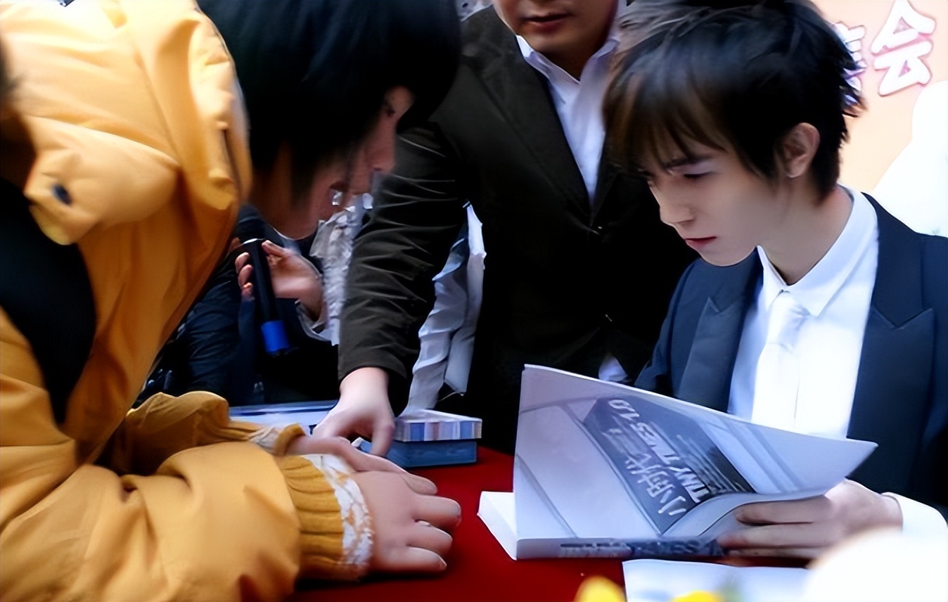 _演员陈学冬:11部作品被下架,两年4次手术,今35岁生活无法自理_演员陈学冬:11部作品被下架,两年4次手术,今35岁生活无法自理