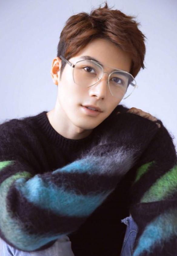 演员陈学冬:11部作品被下架,两年4次手术,今35岁生活无法自理__演员陈学冬:11部作品被下架,两年4次手术,今35岁生活无法自理