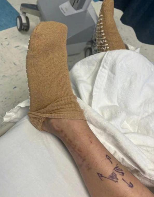 _演员陈学冬:11部作品被下架,两年4次手术,今35岁生活无法自理_演员陈学冬:11部作品被下架,两年4次手术,今35岁生活无法自理