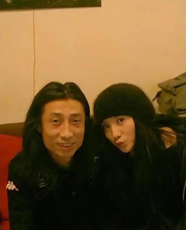 _陪睡上位，赶走原配？46岁宋佳再次官宣喜讯，彻底打脸整个娱乐圈_陪睡上位，赶走原配？46岁宋佳再次官宣喜讯，彻底打脸整个娱乐圈