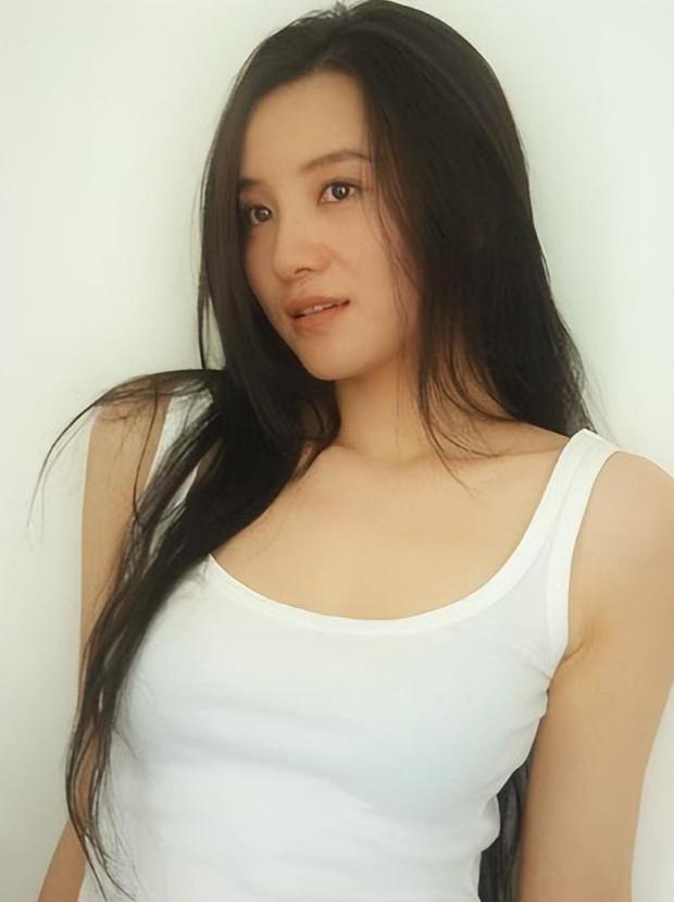 _陪睡上位，赶走原配？46岁宋佳再次官宣喜讯，彻底打脸整个娱乐圈_陪睡上位，赶走原配？46岁宋佳再次官宣喜讯，彻底打脸整个娱乐圈