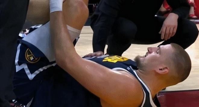 篮球史上最强阵容_篮球最强阵容_