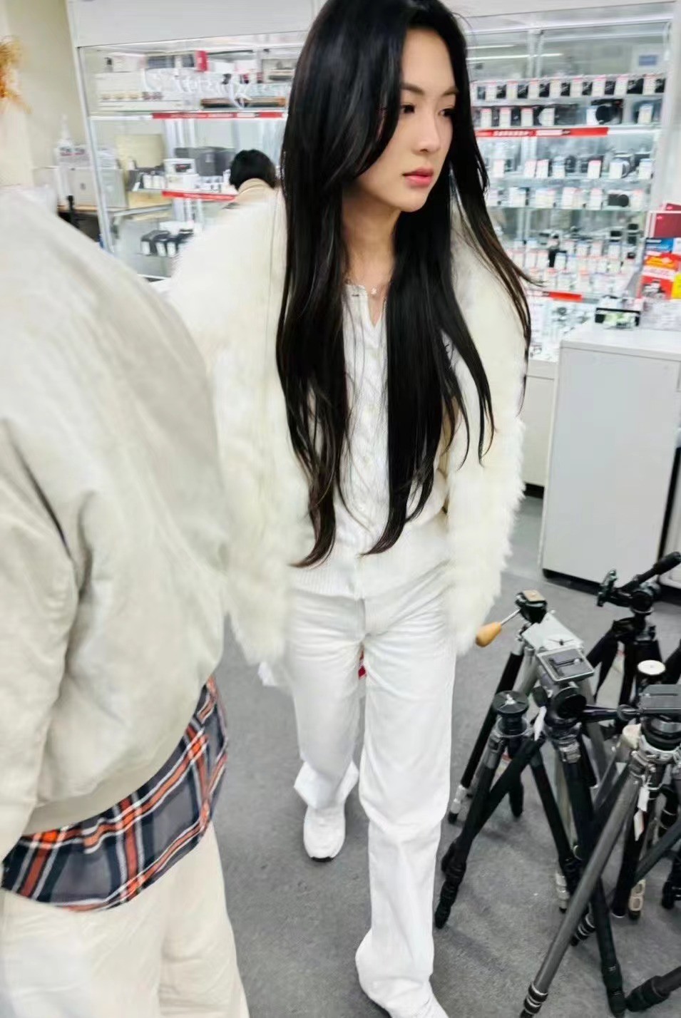 _乌鲁木齐盐湖石膏板厂家_为什么跟别人说话会脸红