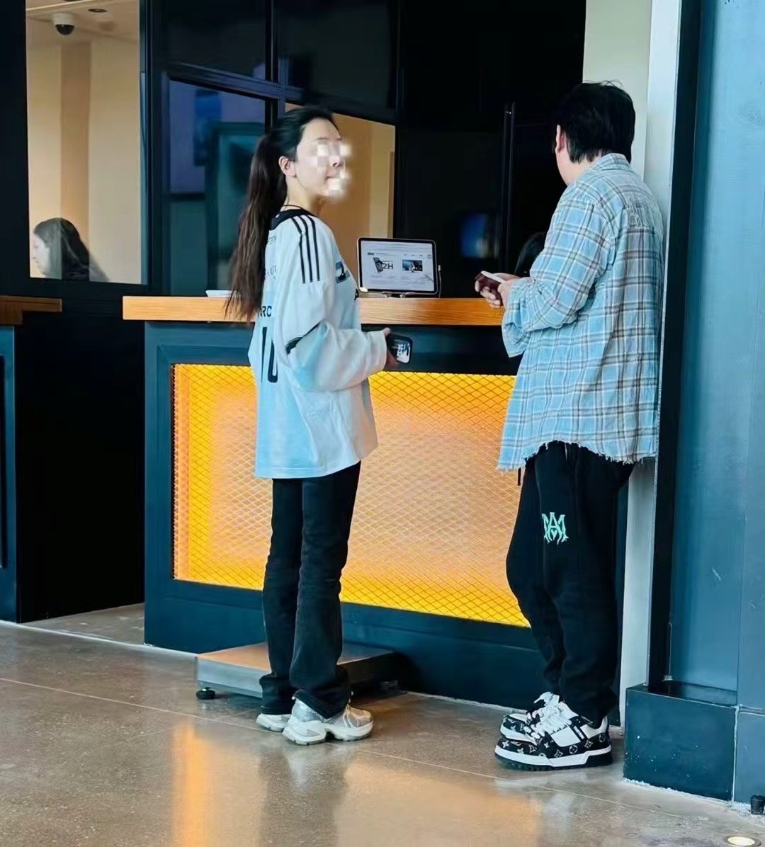 乌鲁木齐盐湖石膏板厂家_为什么跟别人说话会脸红_