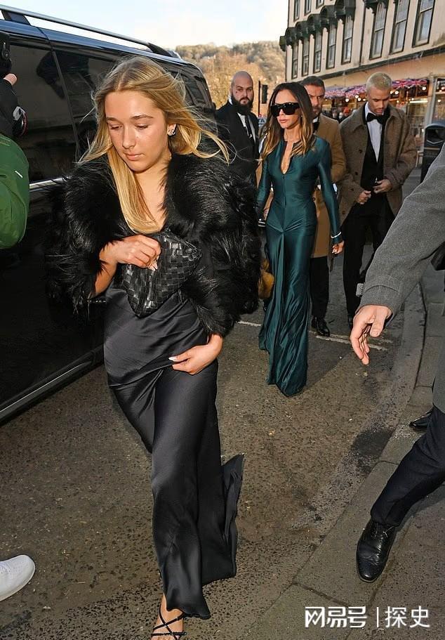 _贝克汉姆小七名字由来_贝克汉姆小七穿的服装