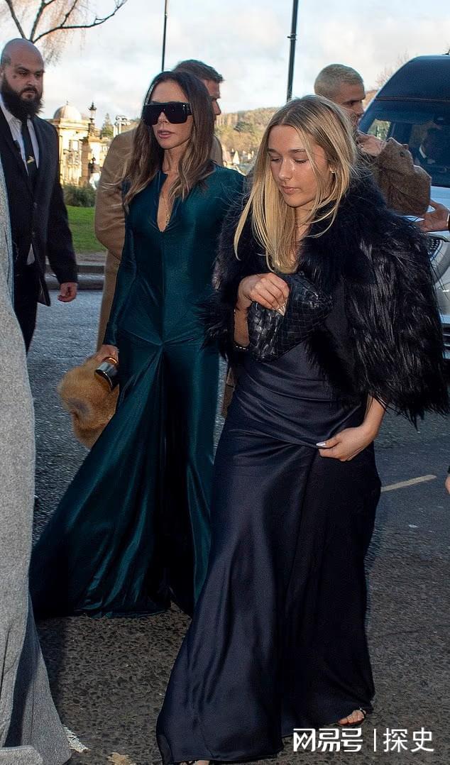 贝克汉姆小七名字由来_贝克汉姆小七穿的服装_