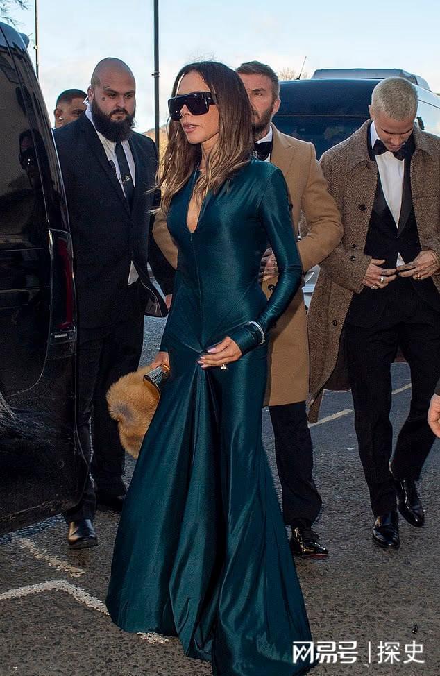 贝克汉姆小七名字由来_贝克汉姆小七穿的服装_