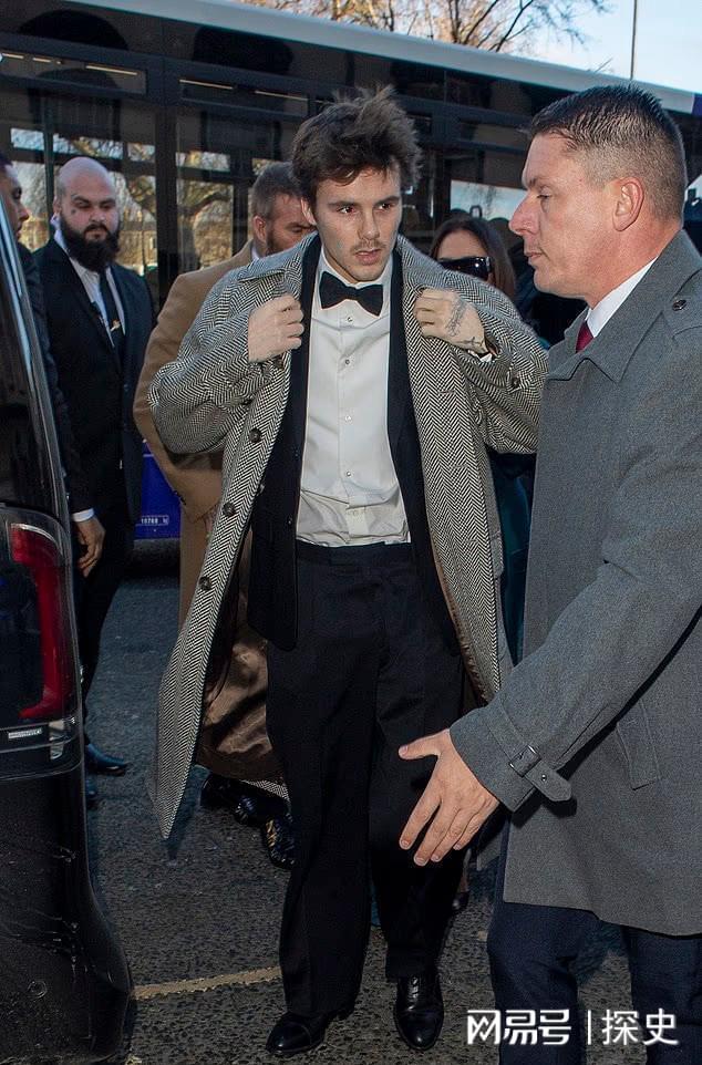 _贝克汉姆小七穿的服装_贝克汉姆小七名字由来