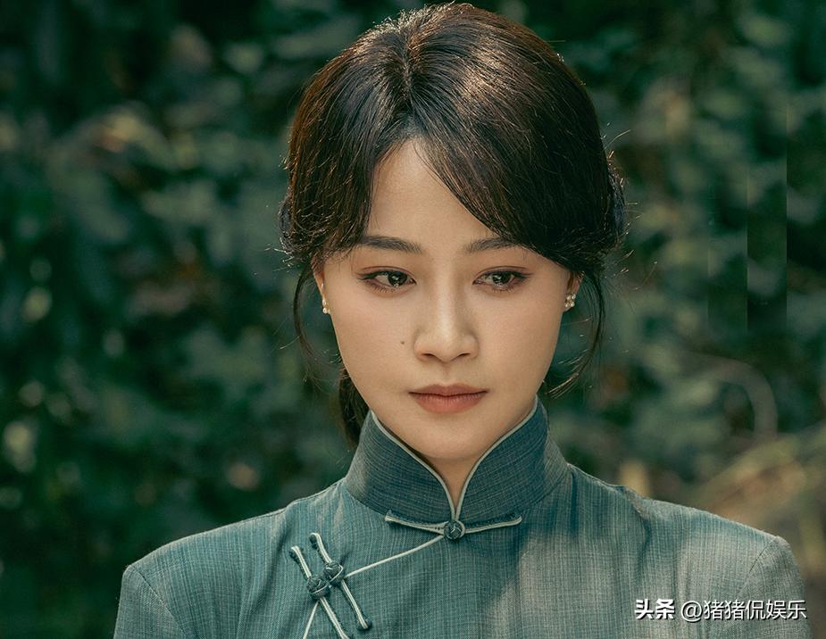 央视后晚开播！32集谍战剧来袭，看清演员阵容，网友：喜忧参半__央视后晚开播！32集谍战剧来袭，看清演员阵容，网友：喜忧参半