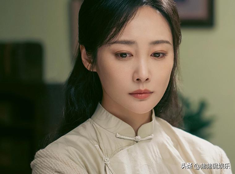 央视后晚开播！32集谍战剧来袭，看清演员阵容，网友：喜忧参半__央视后晚开播！32集谍战剧来袭，看清演员阵容，网友：喜忧参半