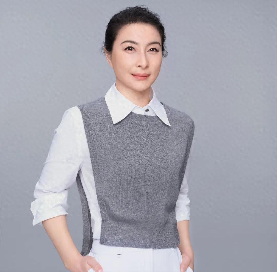 娶妻旺三代！44岁郭晶晶再次官宣喜讯，让霍震霆和香港豪门沉默了_娶妻旺三代！44岁郭晶晶再次官宣喜讯，让霍震霆和香港豪门沉默了_