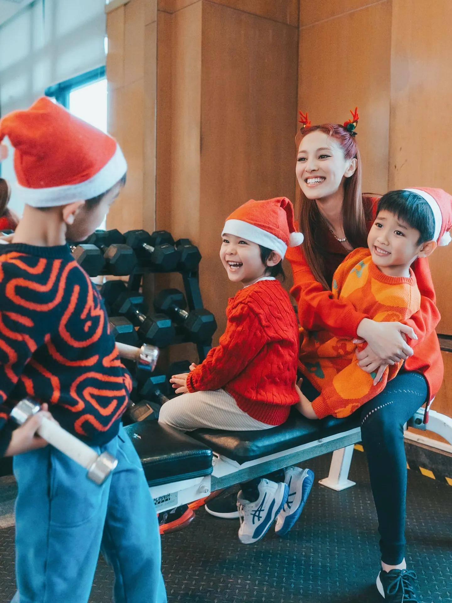 _爸爸画的全家福_爸爸的全家福