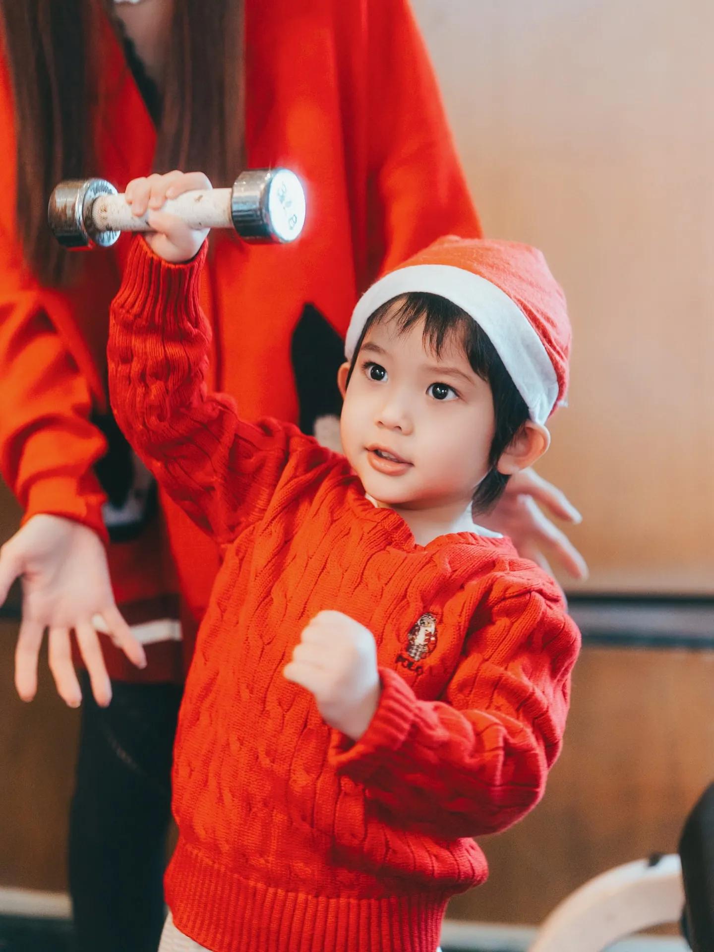 爸爸的全家福__爸爸画的全家福