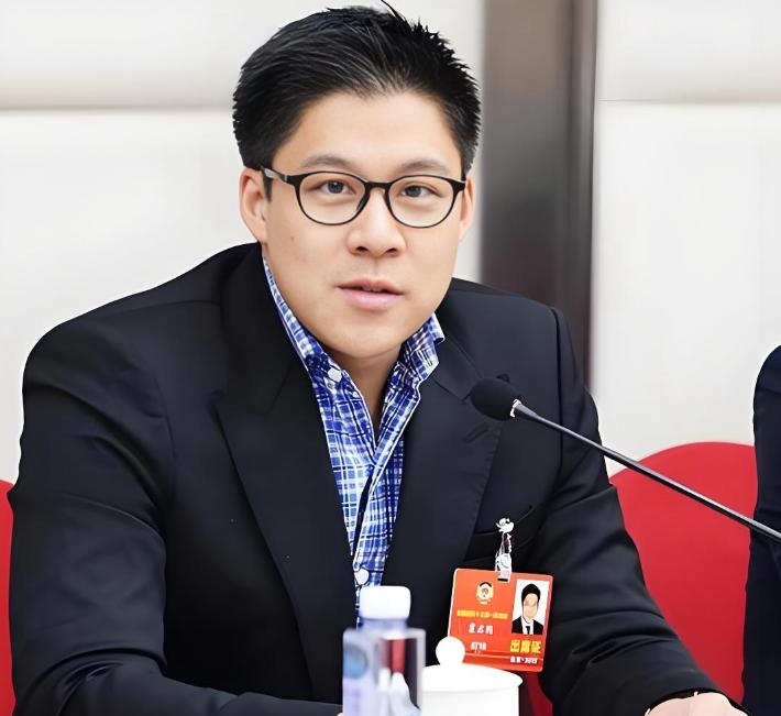 _郭晶晶的聘礼_郭晶晶婚礼主桌