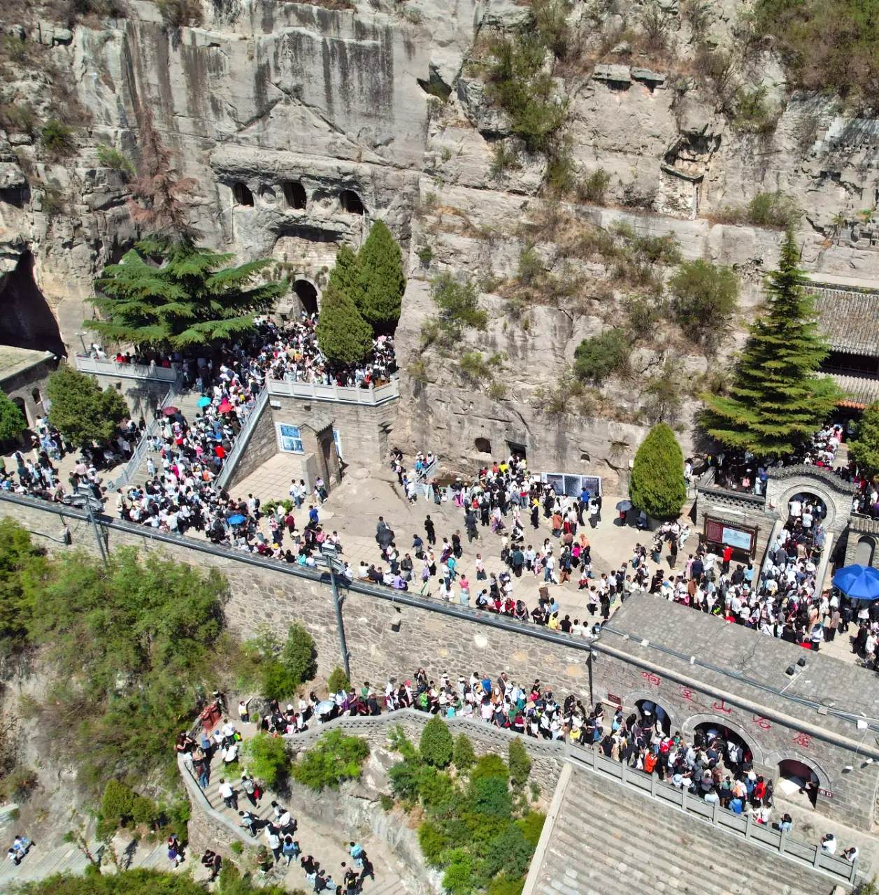 元旦邯郸行，响堂山祈福