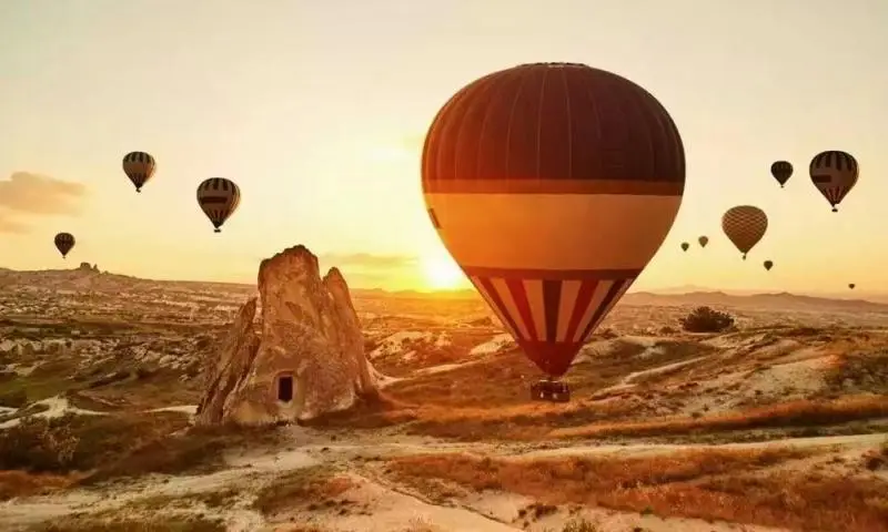 半两财经丨土耳其宣布对中国公民免签入境政策 相关旅行搜索量猛增