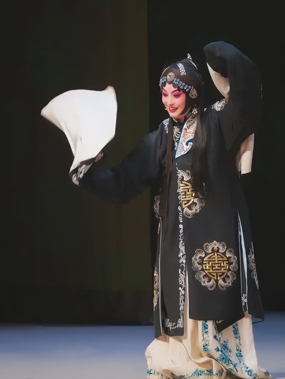 “归来”_归来回家_