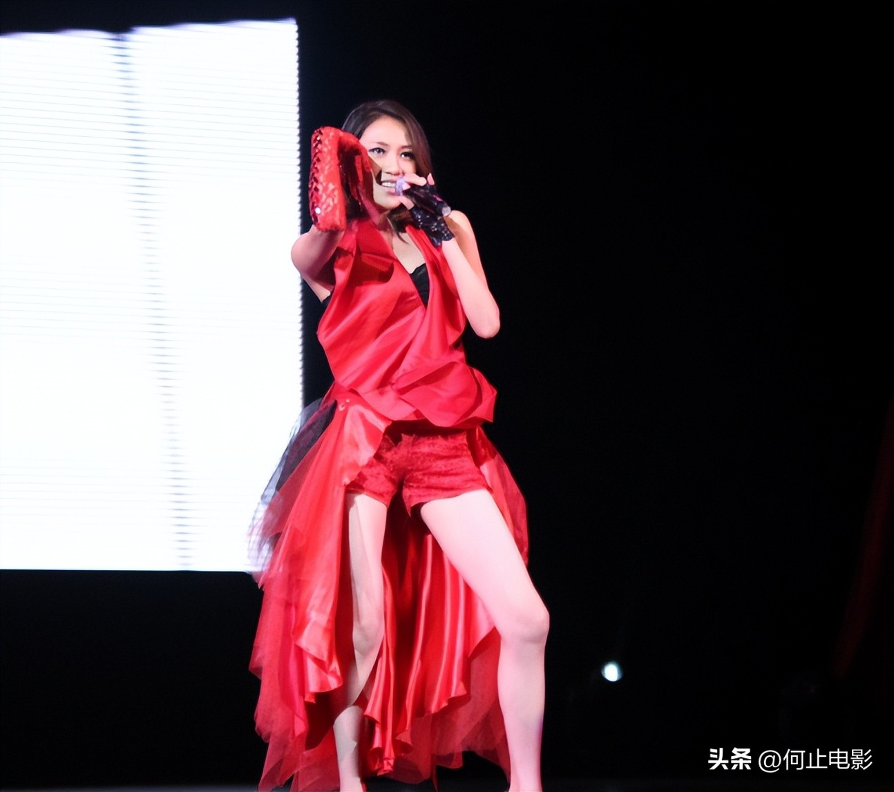 她是“内地梅艳芳”,力压李冰冰12年,难怪任泉把她藏在家里_她是“内地梅艳芳”,力压李冰冰12年,难怪任泉把她藏在家里_