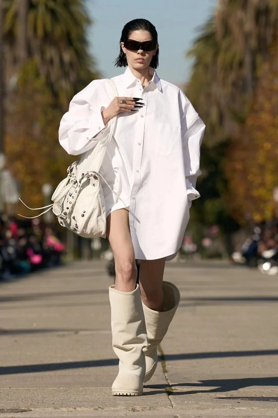 _裙子没有线条感_线条感字体