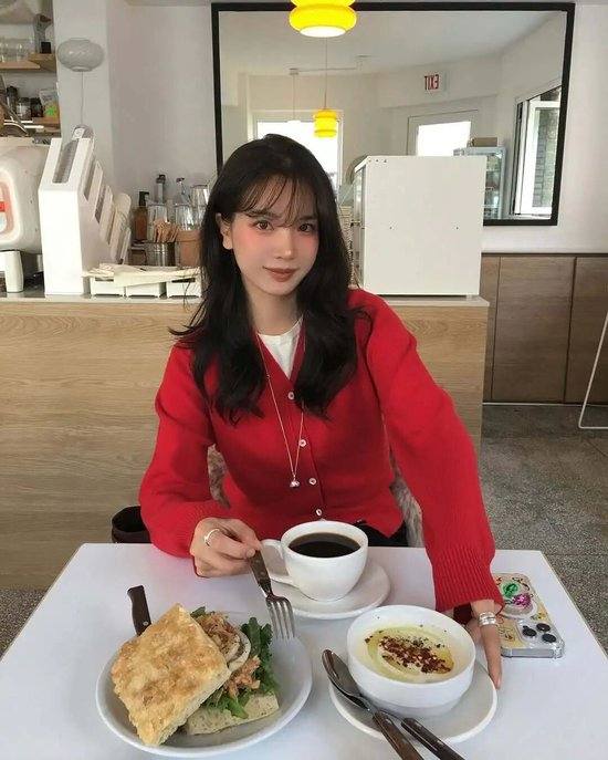 一件最基础百搭的时尚单品,能撑过3个季节?__一件最基础百搭的时尚单品,能撑过3个季节?