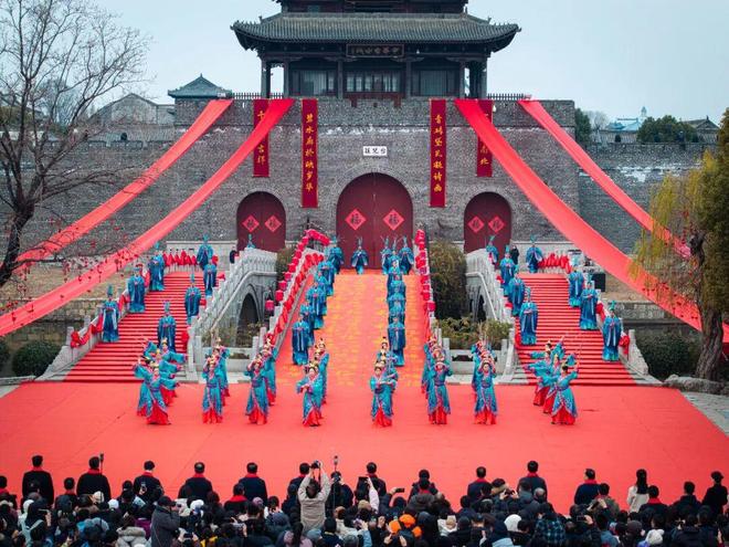 台儿庄庙会2021__台儿庄古城元宵节灯会