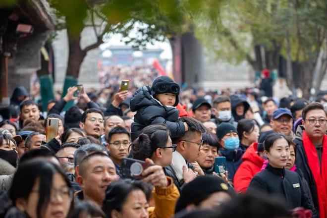 _台儿庄庙会2021_台儿庄古城元宵节灯会