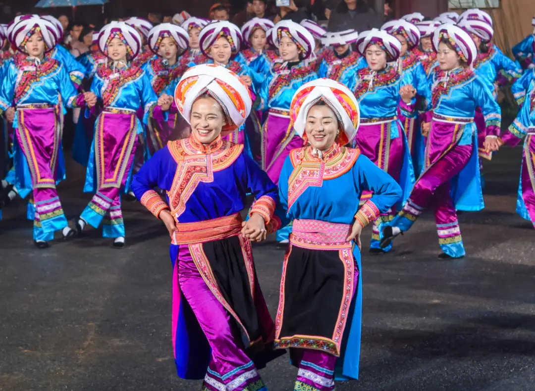 中国警察赴意巡逻_诗意意盎然什么意思_