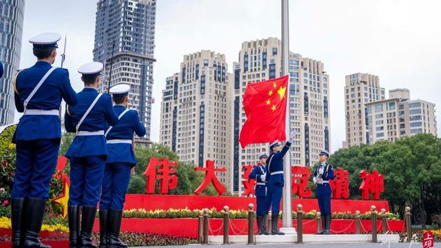 _上海本地游客_上海一年接待多少游客