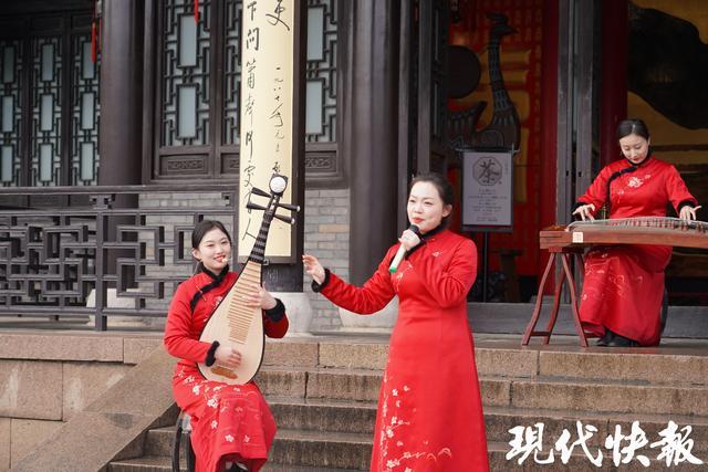 湖光映非遗，扬州瘦西湖奉上元旦文旅盛宴__湖光映非遗，扬州瘦西湖奉上元旦文旅盛宴