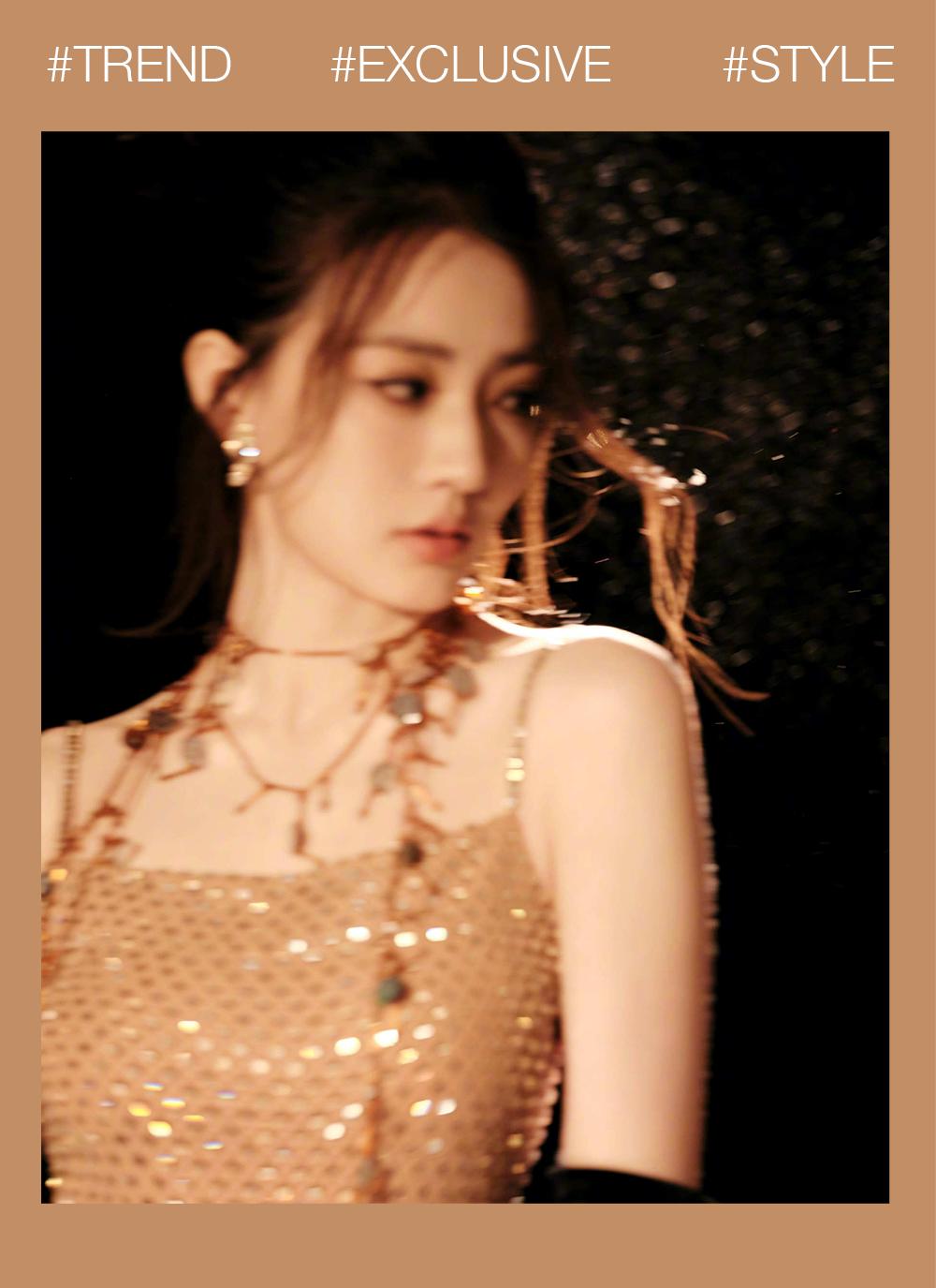 _乖别紧张_一边害羞一边硬着头皮跟着比动作，那种又乖又别扭的小反应，真的很金裕贞本人！