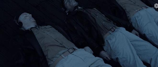 摇头晃脑张兰秦__摇头晃脑中的晃是什么意思