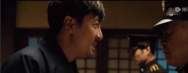 _摇头晃脑中的晃是什么意思_摇头晃脑张兰秦