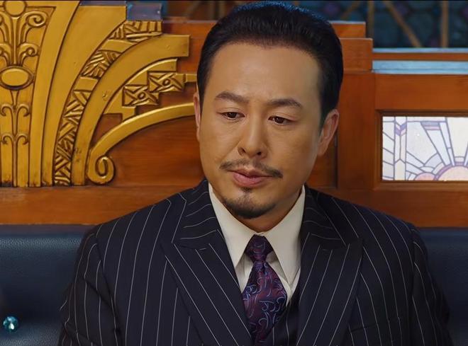 _摇头晃脑中的晃是什么意思_摇头晃脑张兰秦