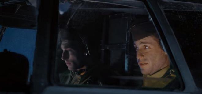 _摇头晃脑中的晃是什么意思_摇头晃脑张兰秦