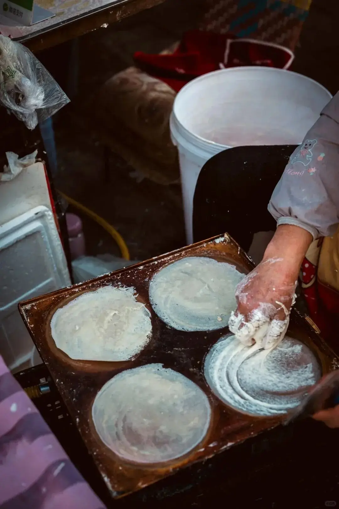 晒太阳散步__太阳出来晒晒