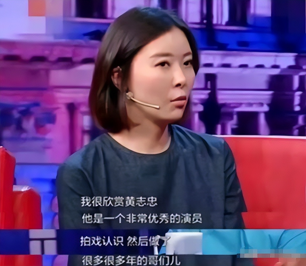 何音手捧鲜花迎58岁生日,回眸浅笑仍似少女,儿子回国后子承父业__何音手捧鲜花迎58岁生日,回眸浅笑仍似少女,儿子回国后子承父业