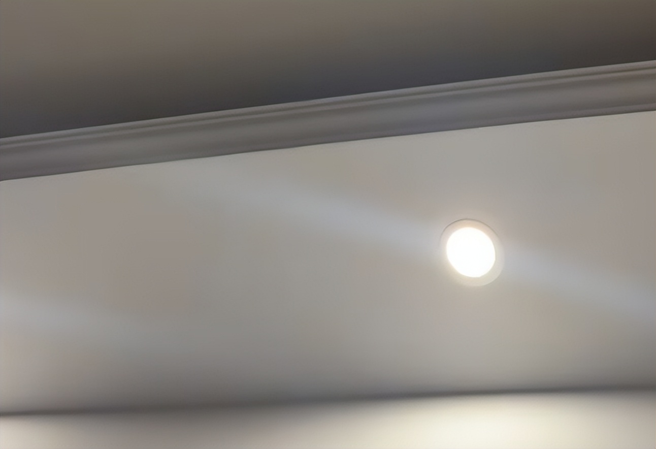 母女关系紧张!黄一鸣深夜崩溃,抱怨母亲:你真的有心疼过我吗__母女关系紧张!黄一鸣深夜崩溃,抱怨母亲:你真的有心疼过我吗