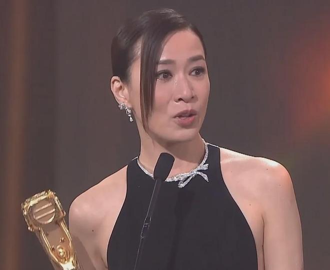 TVB万千星辉奖项出炉！佘诗曼四封视后成赢家，黄宗泽爆冷拿视帝