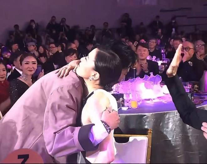 2013年黄子华视帝颁奖_黎耀祥视帝颁奖视频_