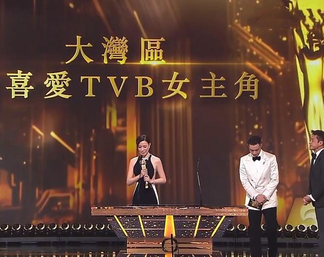 黎耀祥视帝颁奖视频_2013年黄子华视帝颁奖_