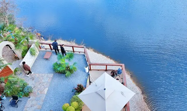 茶山深处有小院 观瀑品饮“微度假”